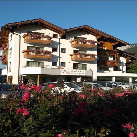 Hotel Flora Alpina Campitello di Fassa Extérieur photo