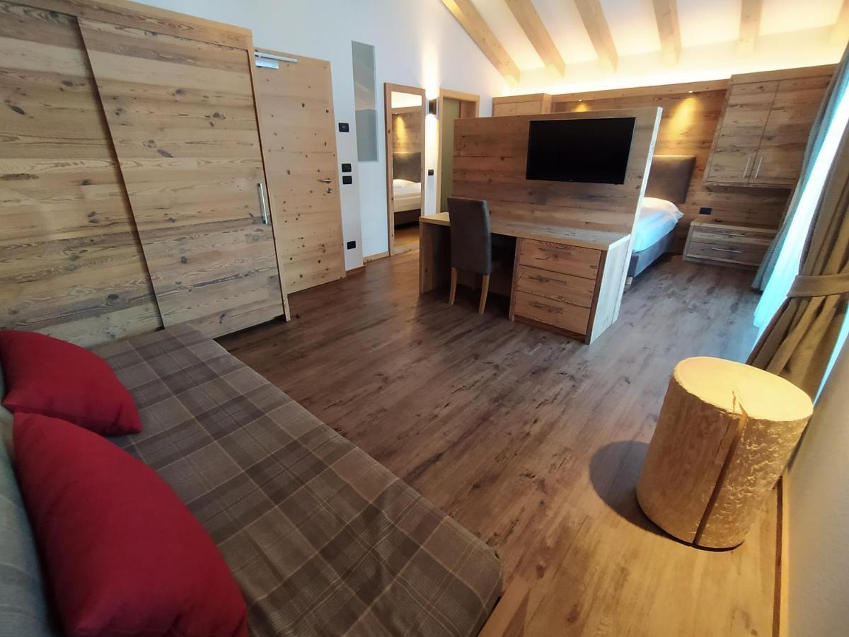 Hotel Flora Alpina Campitello di Fassa Extérieur photo