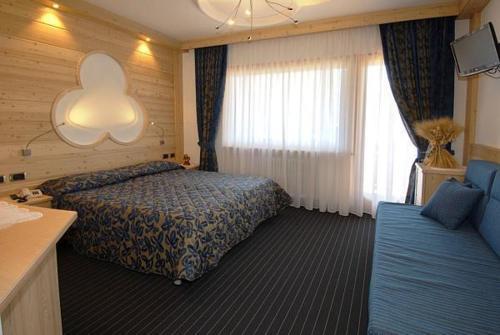 Hotel Flora Alpina Campitello di Fassa Extérieur photo