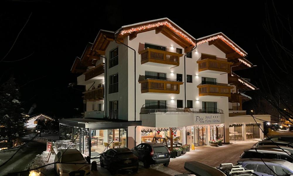 Hotel Flora Alpina Campitello di Fassa Extérieur photo