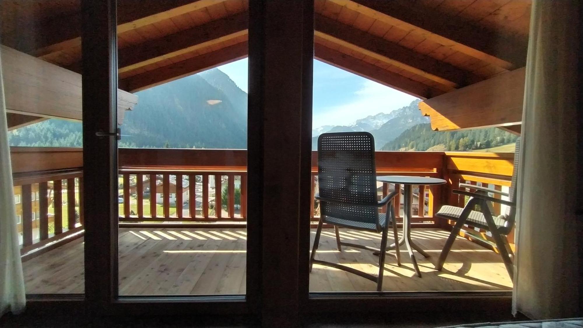 Hotel Flora Alpina Campitello di Fassa Extérieur photo